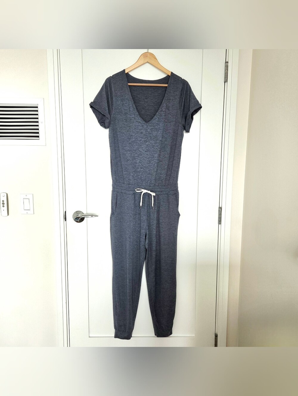 Vuori Women's All Day Jumpsuit - Large - Azure Heather (Blue) - VW424 - EUC
